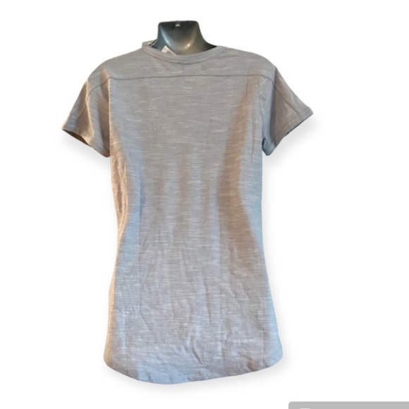New Under Armour women's Tech V-neck T-shirt top training gear Grey Size Medium - Picture 4 of 7